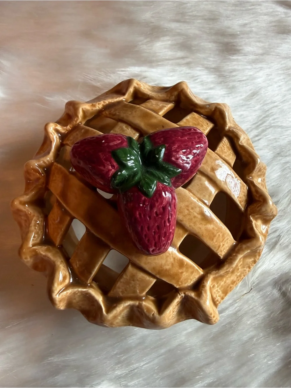 Strawberry Bread Basket & Mini Strawberry Pie Accent Jar